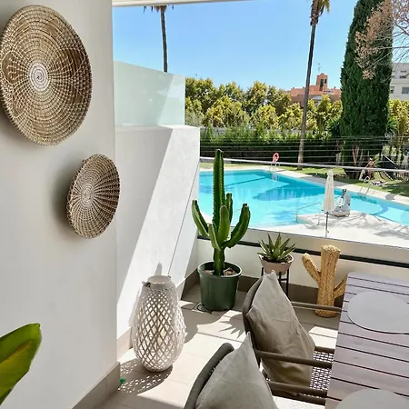 Port-avenue, Design-wohnung, Pool, Strandnah מארבלה