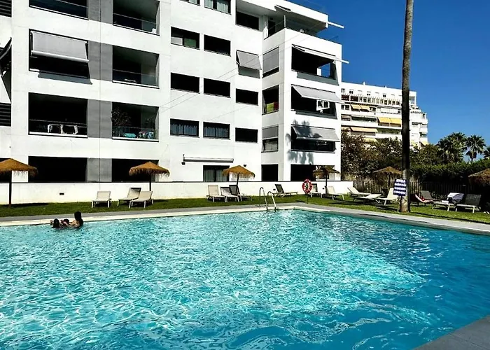 Port-avenue, Design-wohnung, Pool, Strandnah *