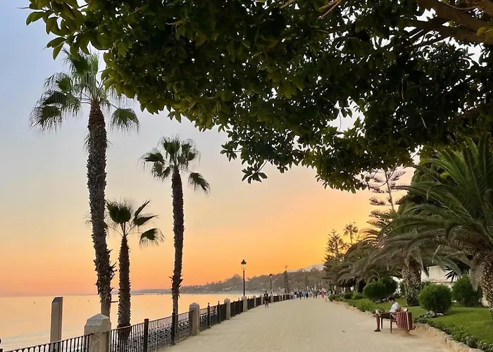 Port-avenue, Design-wohnung, Pool, Strandnah Apartman