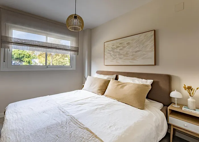 Port-avenue, Design-wohnung, Pool, Strandnah