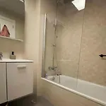 Port-avenue, Design-wohnung, Pool, Strandnah *