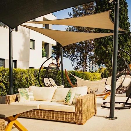 Διαμέρισμα Port-avenue, Design-wohnung, Pool, Strandnah Μαρμπέλλα