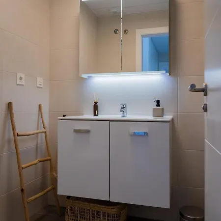 Port-avenue, Design-wohnung, Pool, Strandnah Апартаменти *