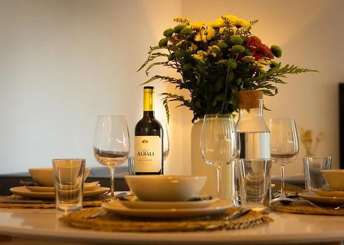 Port-avenue, Design-wohnung, Pool, Strandnah