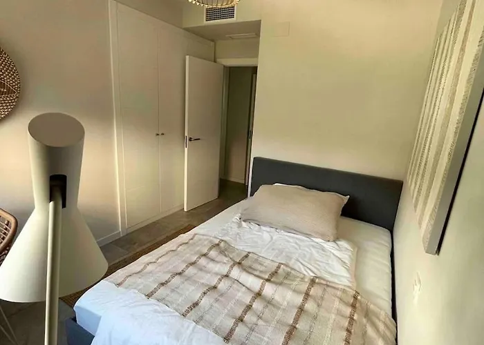 Port-avenue, Design-wohnung, Pool, Strandnah