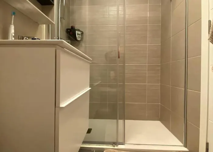 Port-avenue, Design-wohnung, Pool, Strandnah