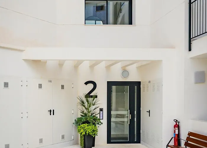 Port-avenue, Design-wohnung, Pool, Strandnah