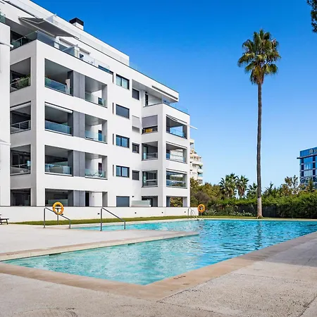 Port-avenue, Design-wohnung, Pool, Strandnah * מארבלה