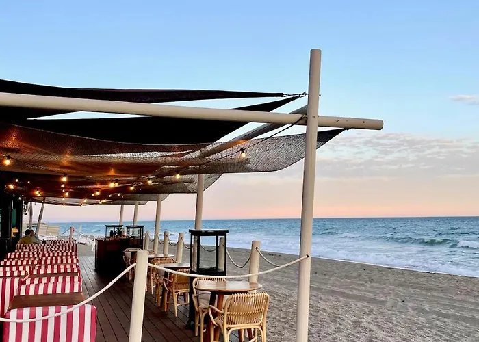 Port-avenue, Design-wohnung, Pool, Strandnah *